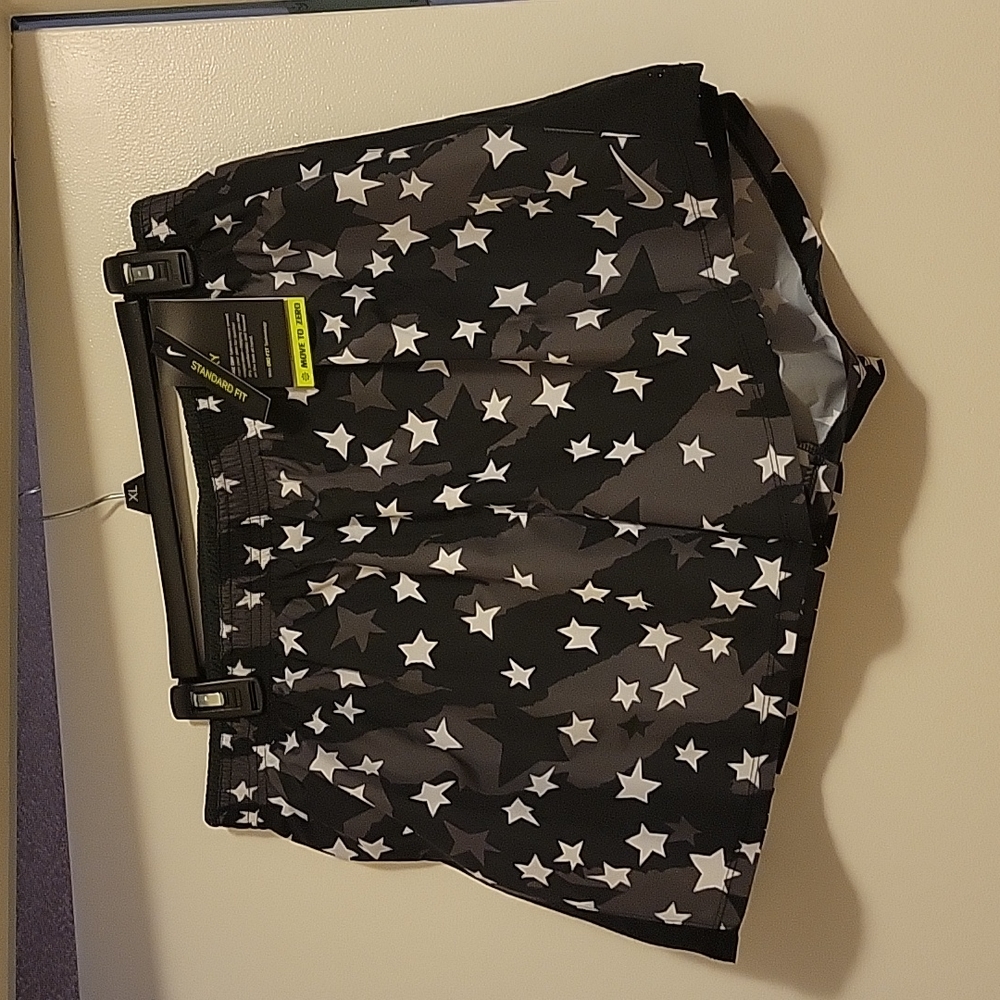 NWT: NIKE Dri-Fit Women's 10K Americana Running Shorts